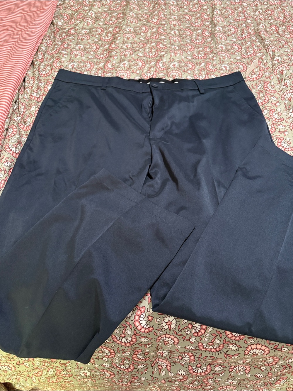 Amazon Essentials Men's Classic Navy Dress Pants